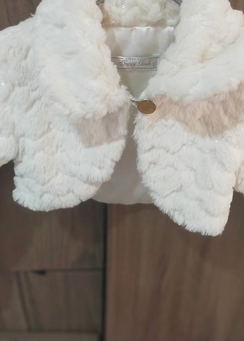 Beyaz Kürklü Kız Çocuk Bolero - Görsel 2