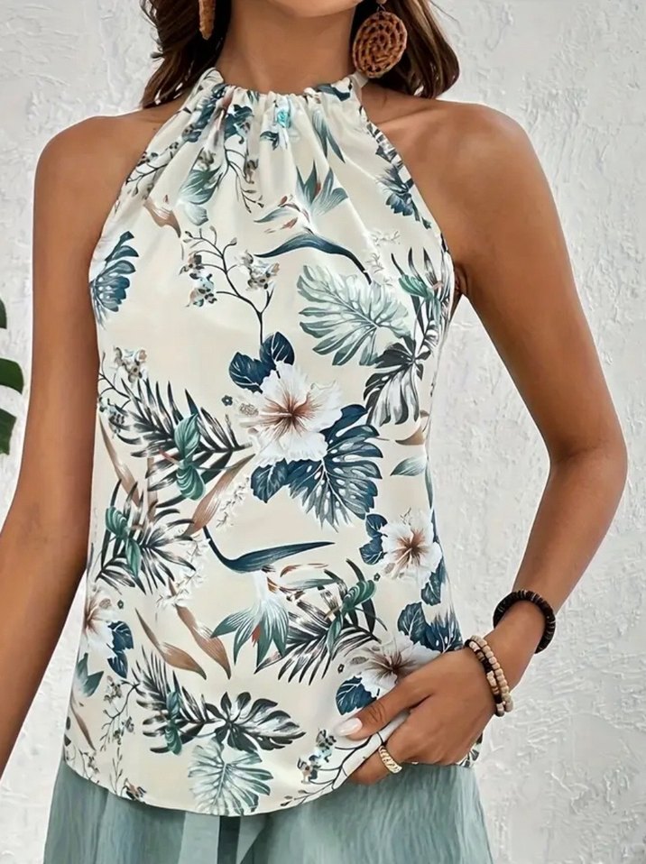 Desenli Tropikal Halter Üst ve Yüksel Bel Şort - Görsel 3