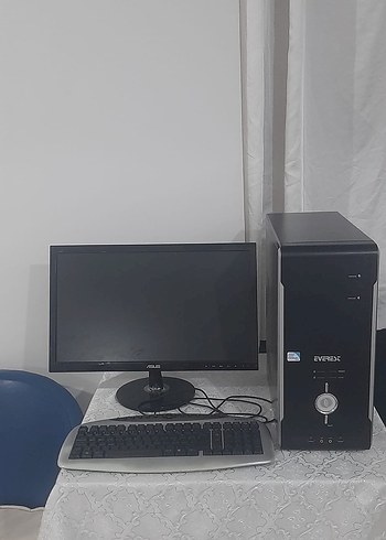 Gri Masaüstü Bilgisayar Seti