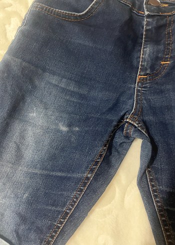 Beyaz Tie-Dye Desenli Kız Kot Şort - Görsel 3