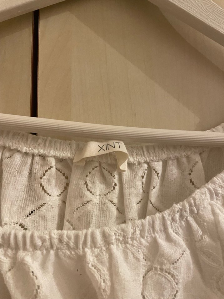 Beyaz Nakışlı Keten Volanlı Bohem Bluz - Görsel 3