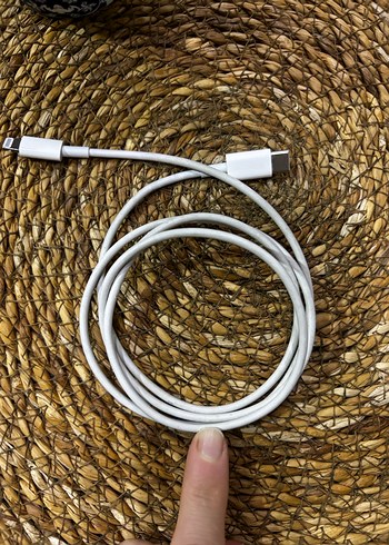 Apple şarj kablosu