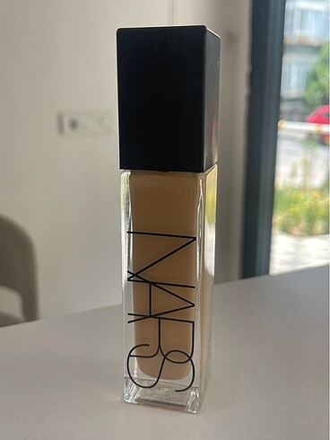 Nars fondöten