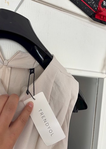 Bej Drapeli Kolsuz Uzun Keten Elbise - Görsel 5