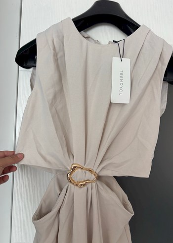 Bej Drapeli Kolsuz Uzun Keten Elbise - Görsel 4