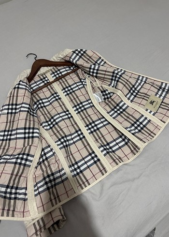 Burberry kapitone mont - Görsel 7