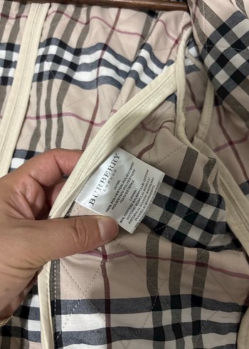 Burberry kapitone mont - Görsel 5