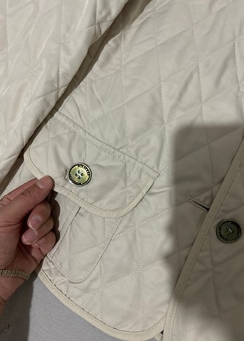 Burberry kapitone mont - Görsel 2