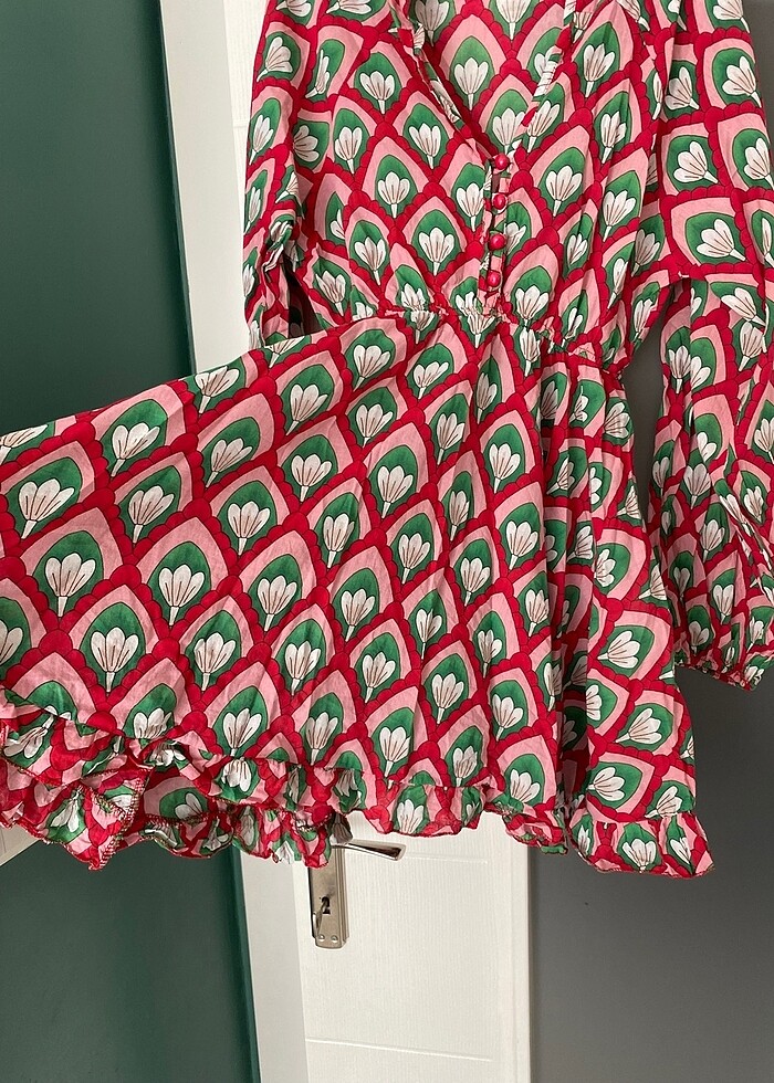 Çiçekli elbise - Görsel 2