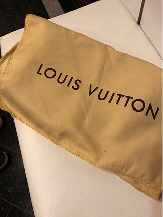  Beden Louis