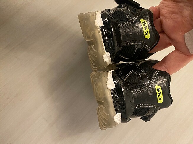 21 Beden Skechers sıfır ayarında bebek spor ayakkabı