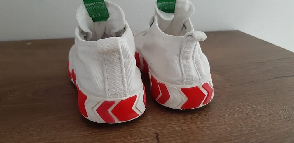 29 Beden Benetton kız ayakkabı