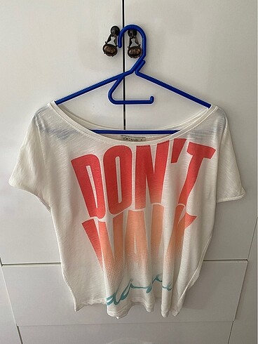LC Waikiki LCW Casual XL Kadın Kısa Kollu Tişört. Ürün M bedendir .