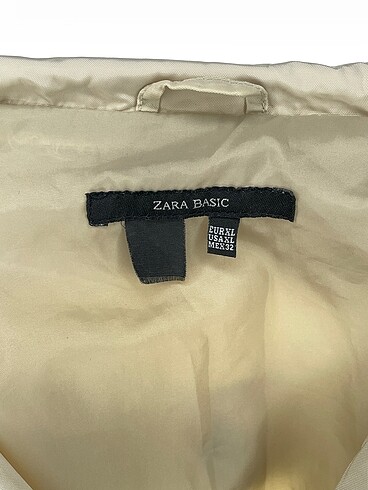 xl Beden çeşitli Renk Zara Trenchcoat %70 İndirimli.