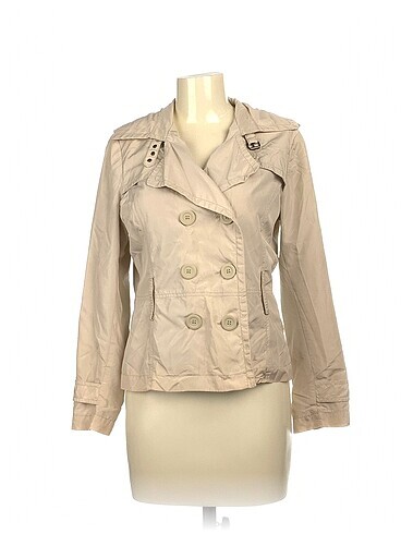 Zara Trenchcoat %70 İndirimli.
