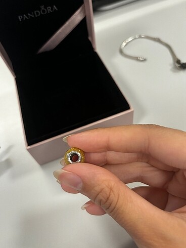 Beden altın Renk Pandora charm
