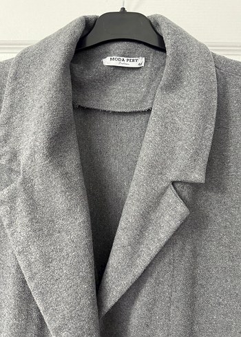 Gri önden bağlamalı uzun kaşe mont - Görsel 2