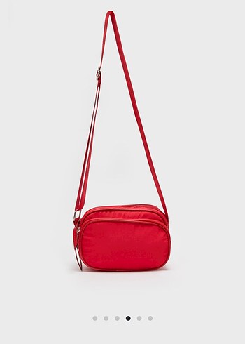 Kırmızı Çapraz Askılı Çanta - Görsel 3