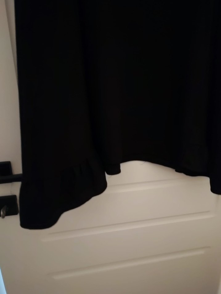 siyah etek uçları detaylı tunik - Görsel 4