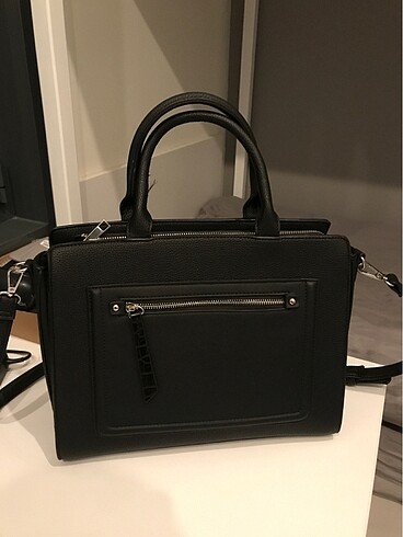 Siyah stradivarius çanta
