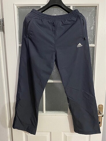 Sıfır gibi orjınal adidas eşofman