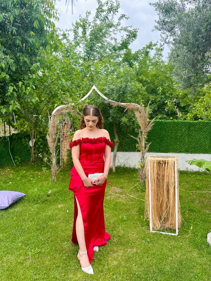 Kırmızı Straplez Uzun Elbise - Görsel 2