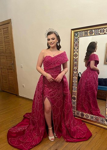 Pembe işlemeli tasarım elbise - Görsel 3