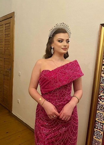 Pembe işlemeli tasarım elbise - Görsel 6