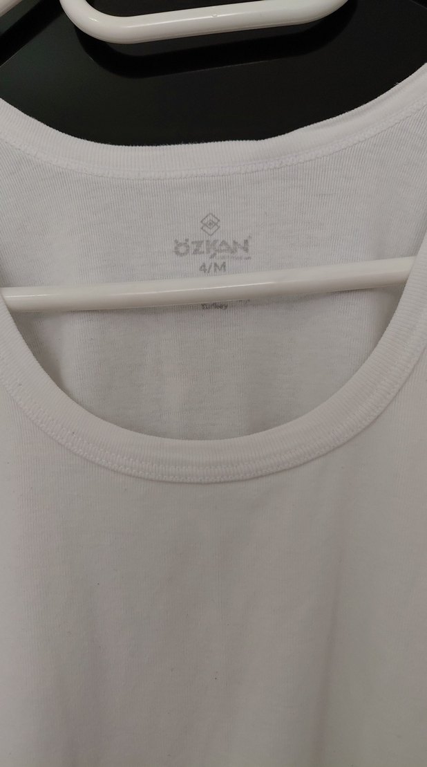 Beyaz Çocuk Atlet - Görsel 2