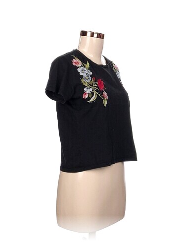Guess Guess T-shirt %70 İndirimli.