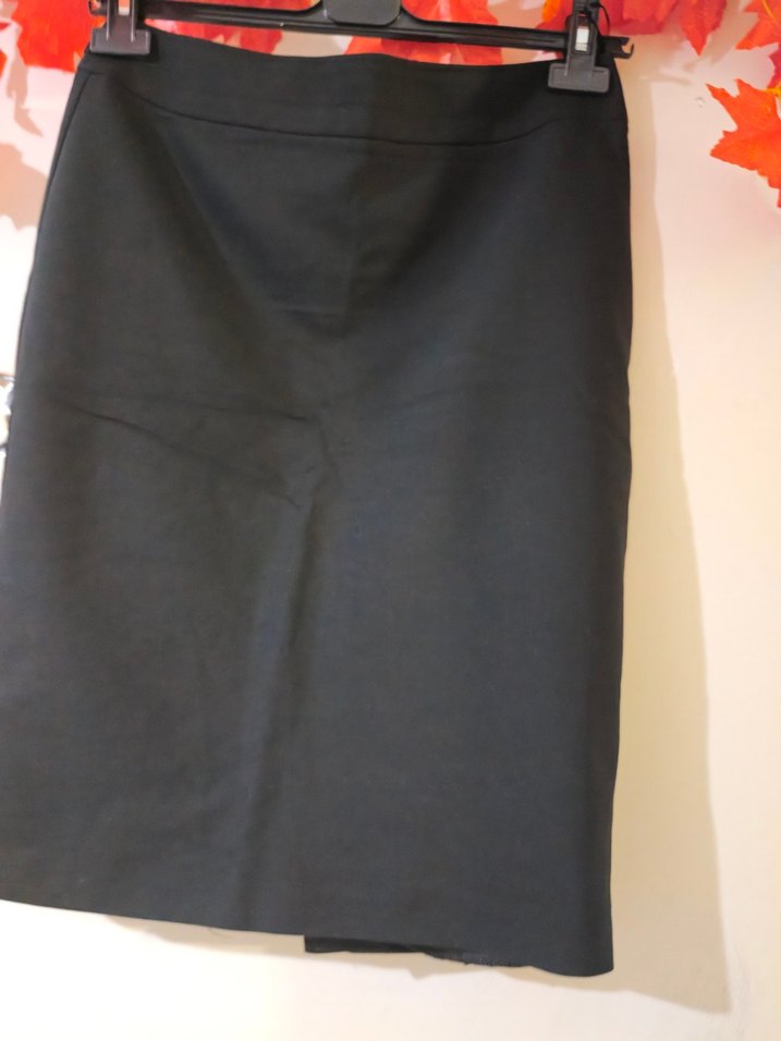 siyah yırtmaçlı kumaş etek - Görsel 5