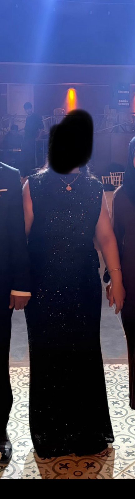 Siyah Pul Detaylı Drapeli Uzun Abiye Elbise - Görsel 3