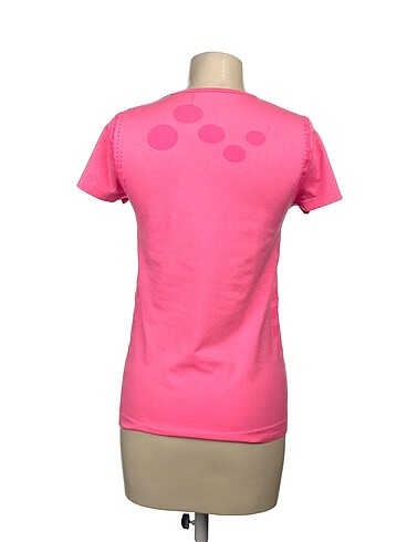 m Beden Only T-shirt %70 İndirimli.