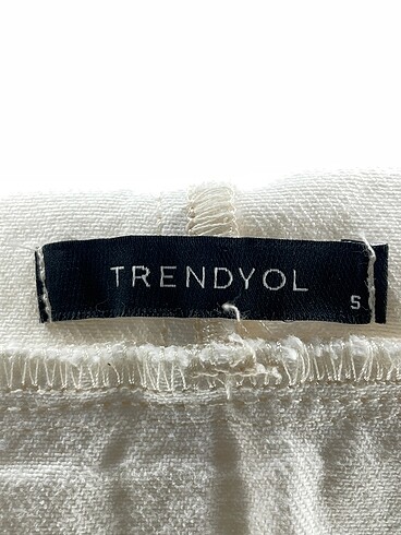 s Beden beyaz Renk Trendyol & Milla Ceket p İndirimli.
