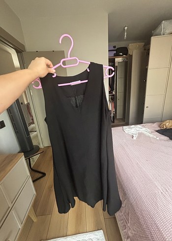H&M Siyah V Yakalı Midi Elbise