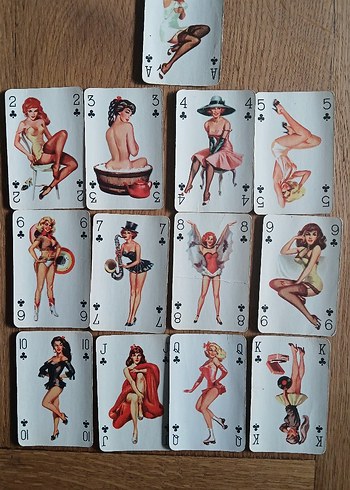 Kırmızı Vintage Pin-Up Oyun Kartları - Görsel 3