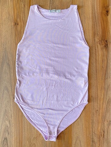Stradivarius lila body