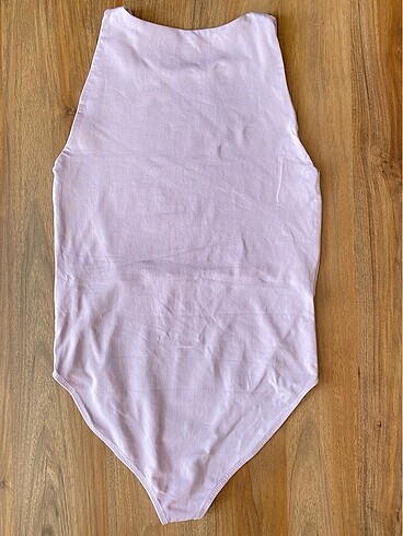m Beden Stradivarius lila body