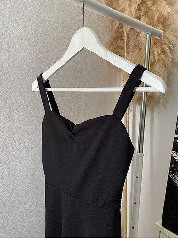 xs Beden Bershka siyah elbise
