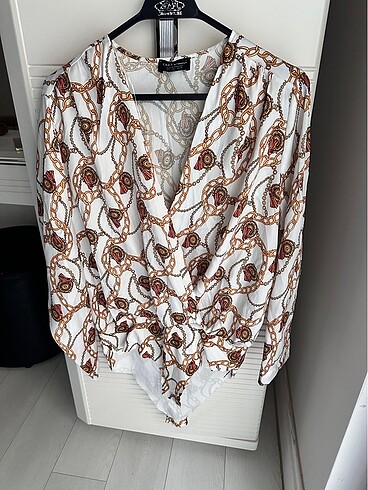 Zara çıtçıtlı body