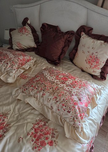 Pembe Çiçek Desenli Yatak Örtüsü - Görsel 5