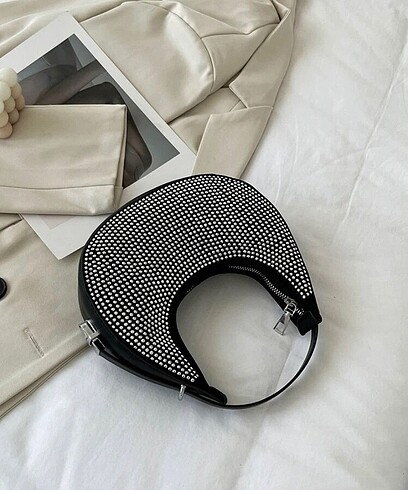 Siyah parlak çanta - Görsel 2