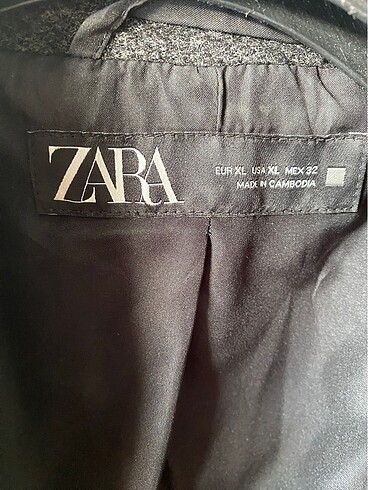 xl Beden Zara gri kaban