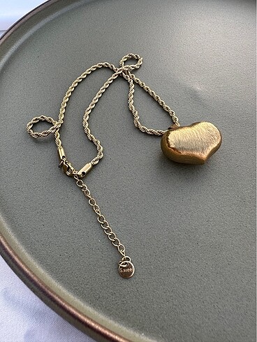 Diğer Gold Burgu Zincirli Bombeli Çelik Kalp Kolye