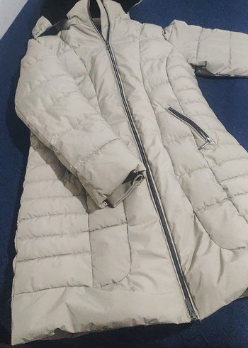 Krem Kemerli Kadın Uzun Kışlık Mont - Görsel 4