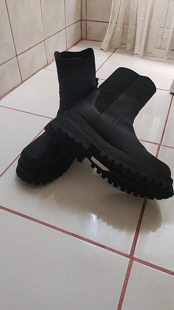 kadın deri siyah bot