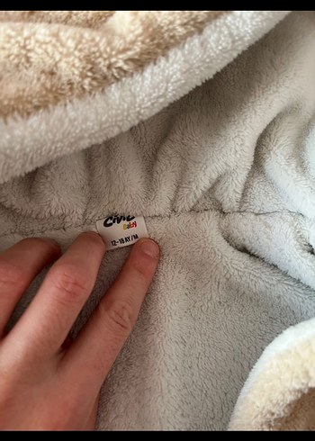 Kapüşonlu Bej Erkek Çocuk Kaban - Görsel 3