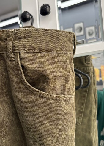 Leopar Desenli Kahverengi Deri Kadın Pantolon - Görsel 3