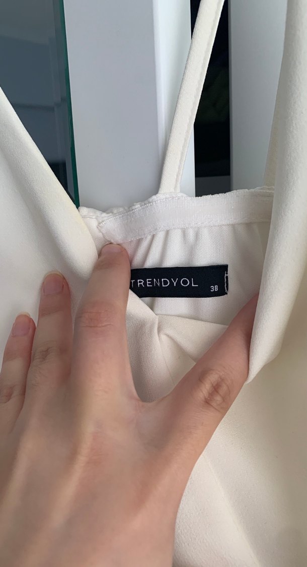 V Yaka Beyaz Midi Elbise nikah için uygun - Görsel 3