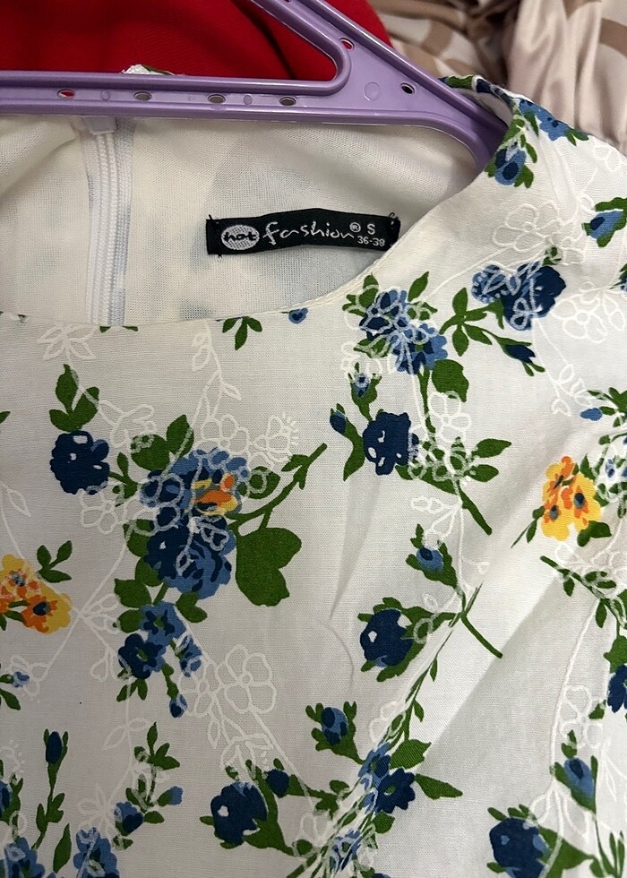 Çiçekli elbise - Görsel 4